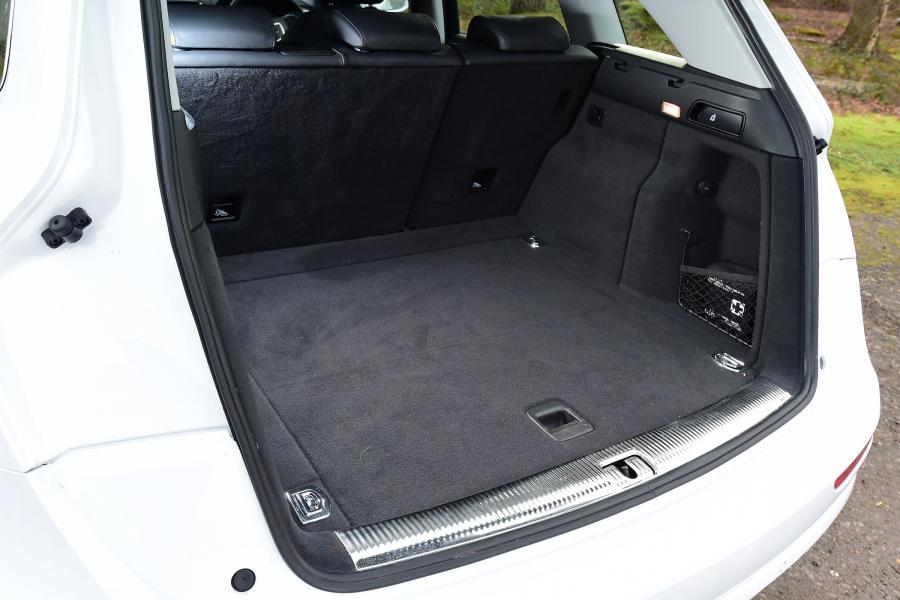 Багажник Audi Q5 TDI Quattro (8R) 2012 года  (UK) (фото 2 из 6)
